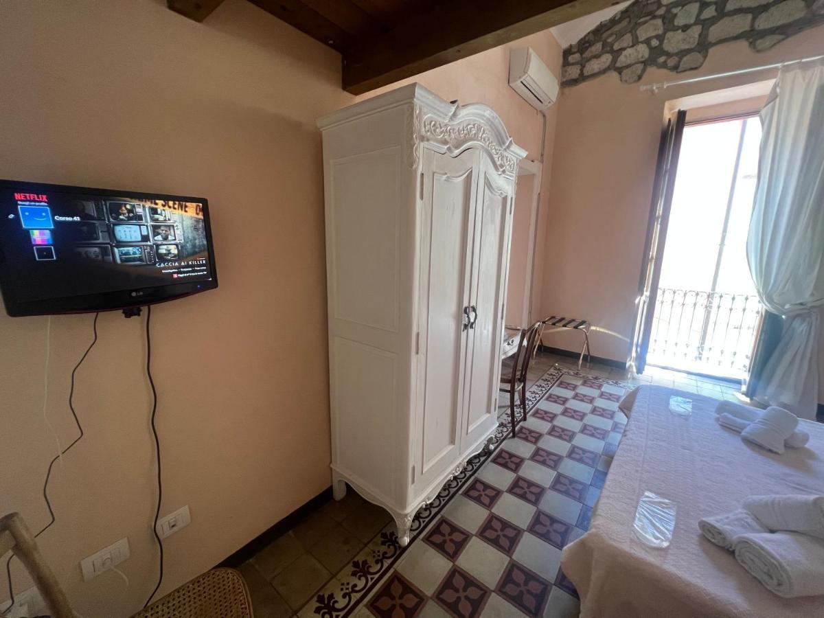 Hotel Corso 41 Bosa Zewnętrze zdjęcie