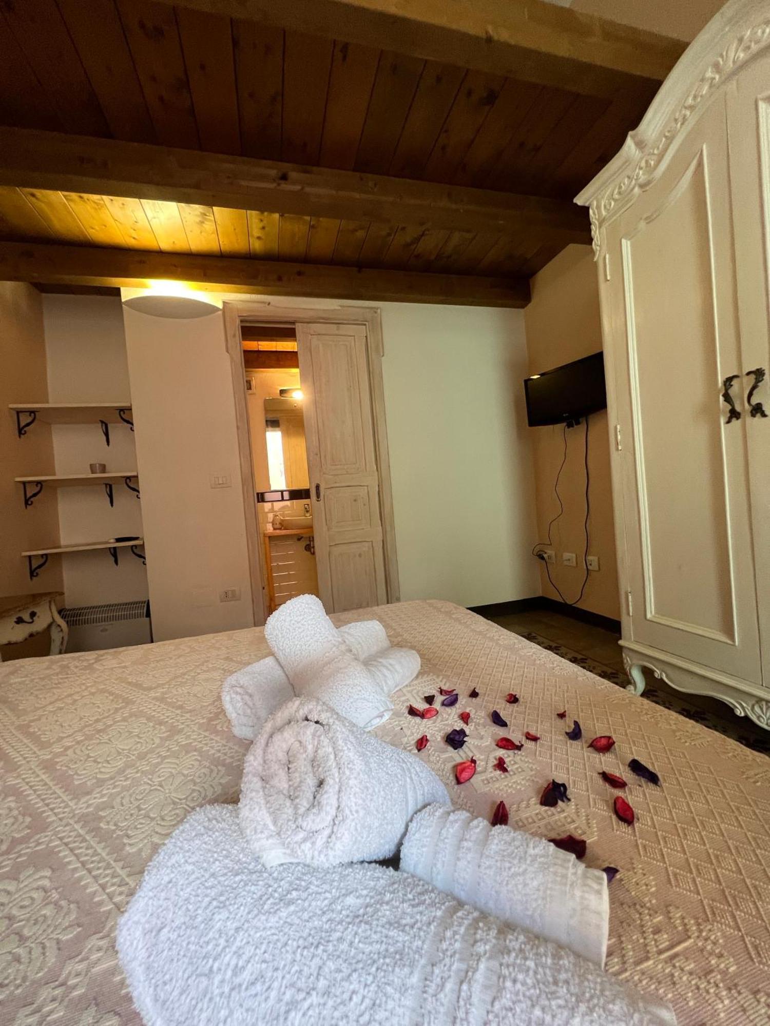 Hotel Corso 41 Bosa Zewnętrze zdjęcie