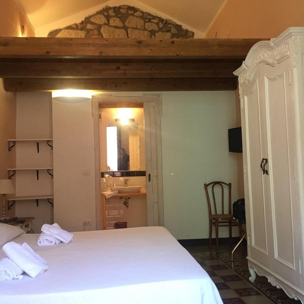 Hotel Corso 41 Bosa Zewnętrze zdjęcie